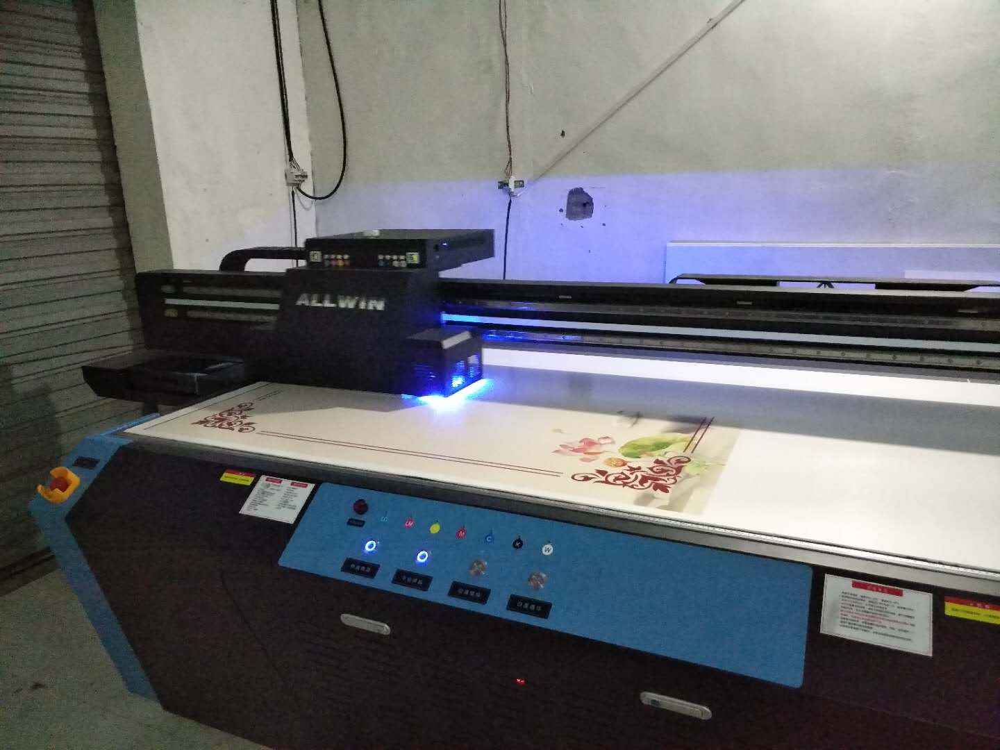 西安平板UV喷绘制作